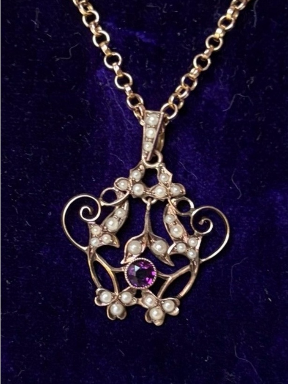 Antique 9ct Chain & Pendant